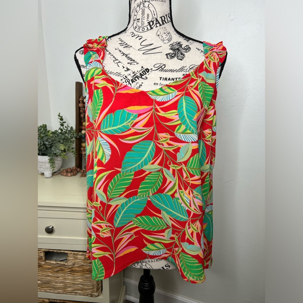Rose & Olive Tropical Top